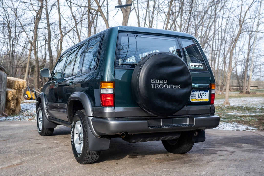 1995 Isuzu Trooper - Image 18 of 31
