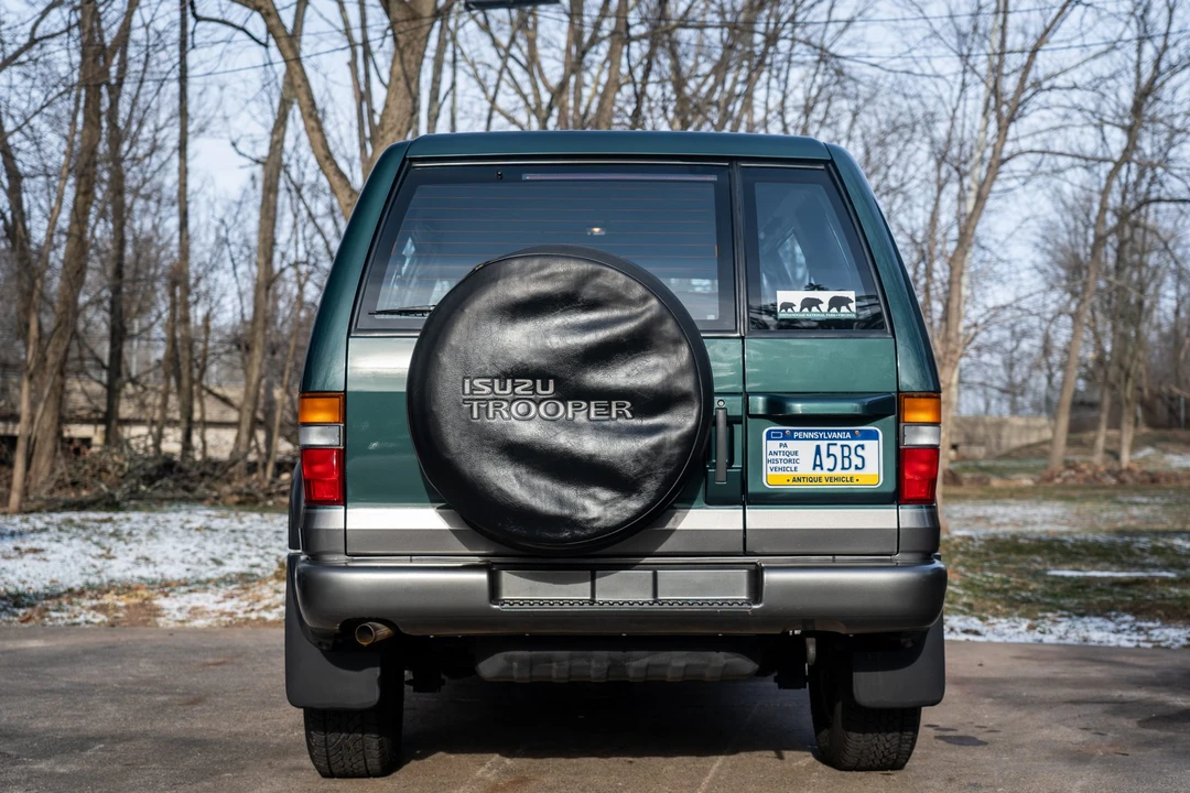 1995 Isuzu Trooper - Image 19 of 31