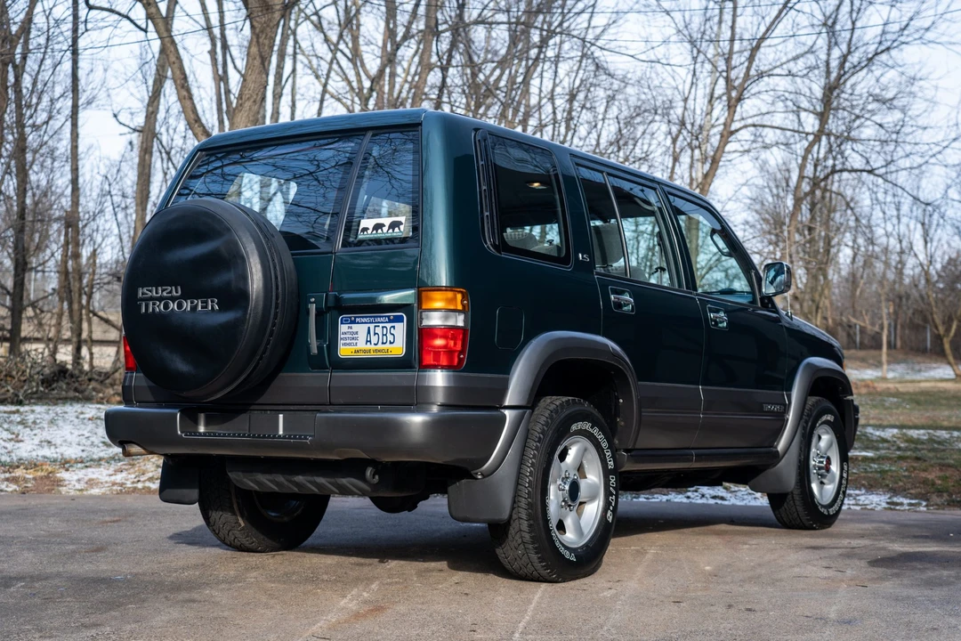 1995 Isuzu Trooper - Image 23 of 31