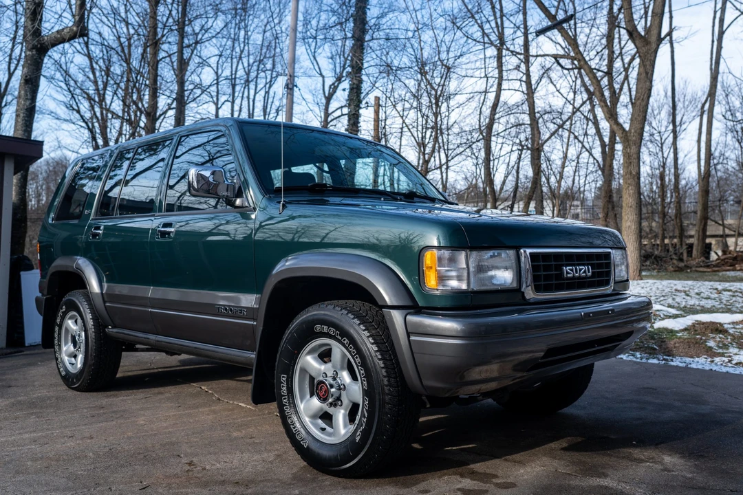 1995 Isuzu Trooper - Image 28 of 31