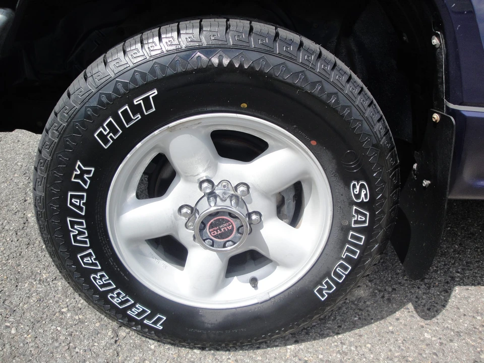 1995 Isuzu Trooper - Image 31 of 31