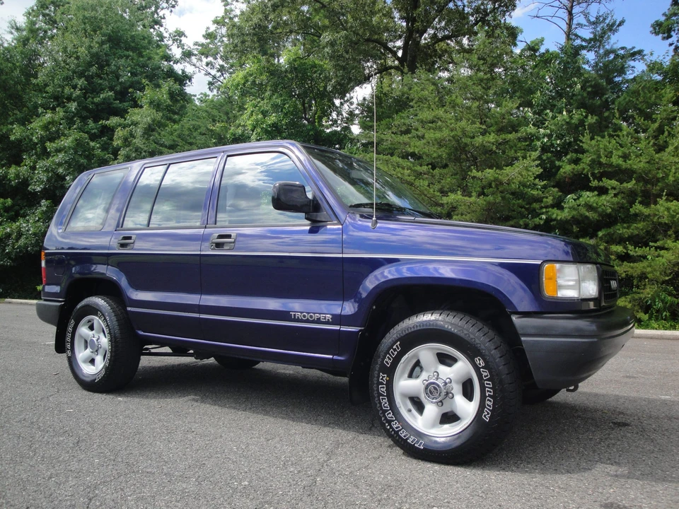 1995 Isuzu Trooper - Image 19 of 31
