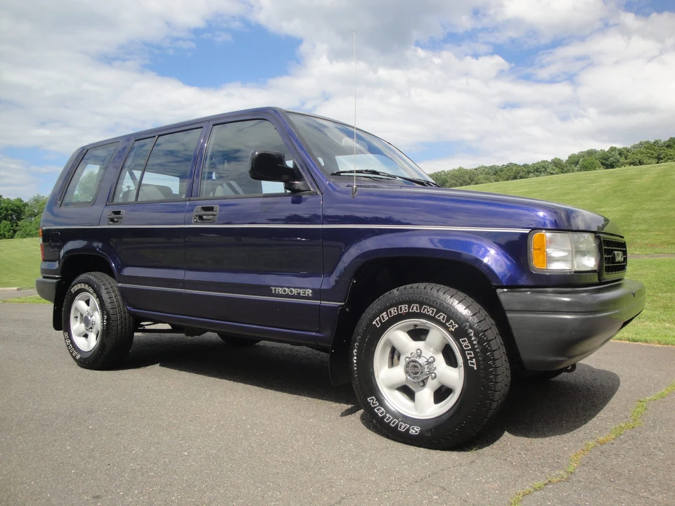 1995 Isuzu Trooper - Image 17 of 31