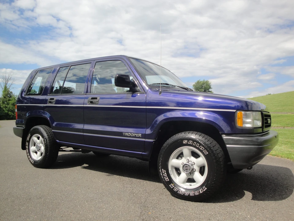 1995 Isuzu Trooper - Image 18 of 31
