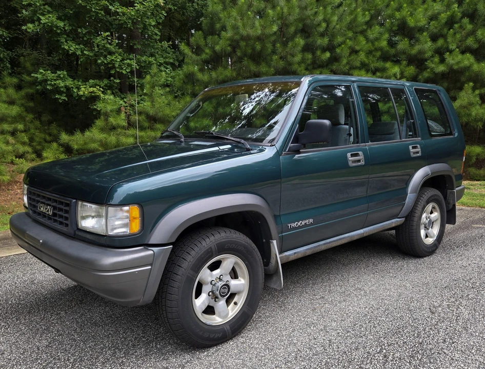 1995 Isuzu Trooper - Image 9 of 31