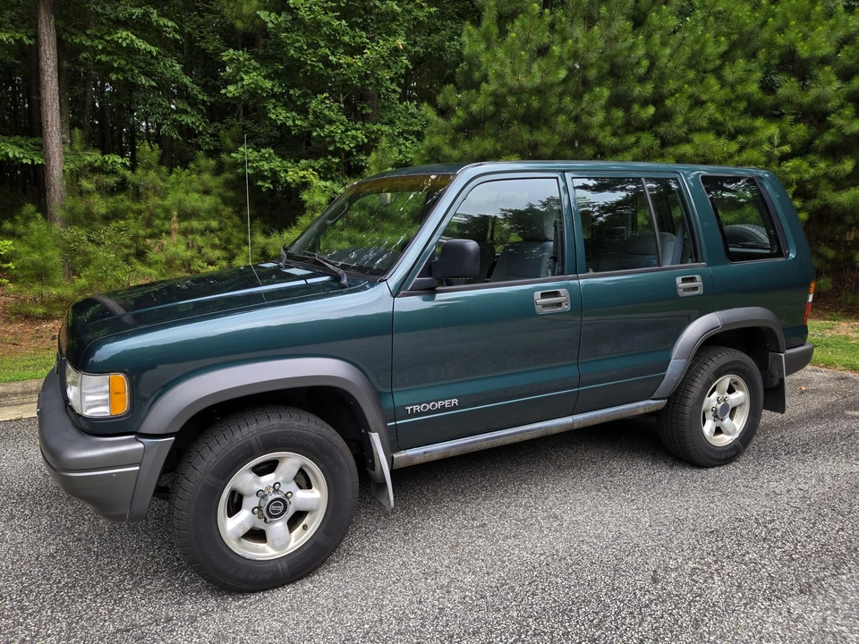 1995 Isuzu Trooper - Image 14 of 31