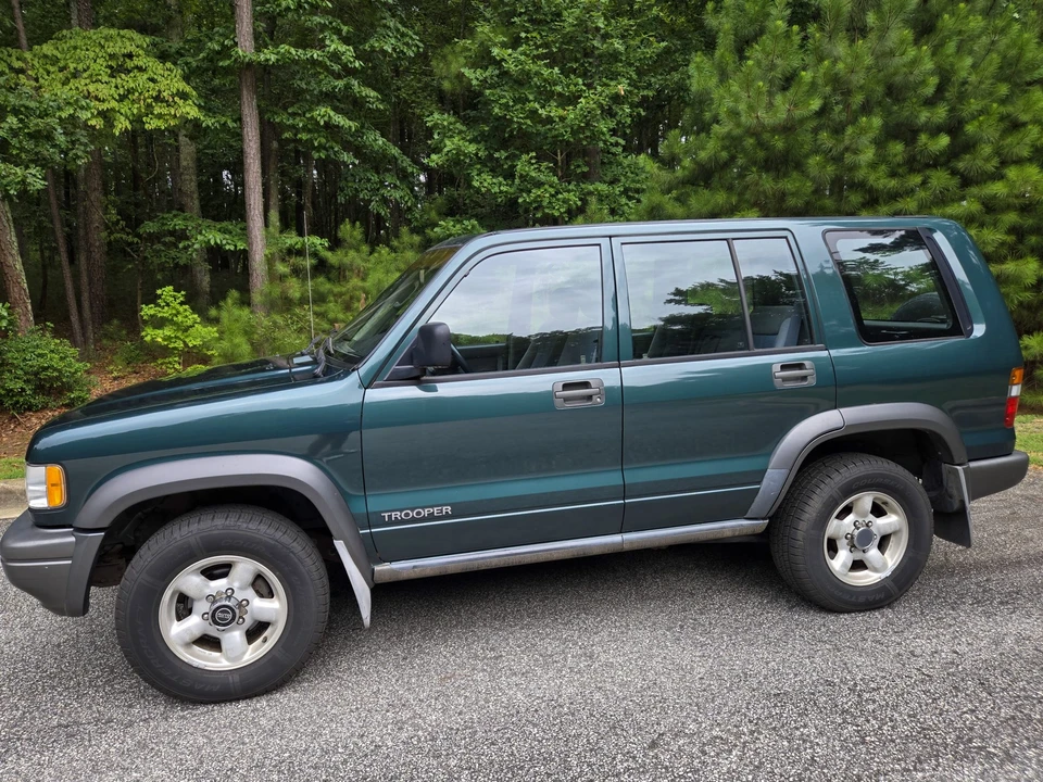 1995 Isuzu Trooper - Image 18 of 31