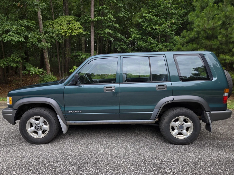 1995 Isuzu Trooper - Image 17 of 31