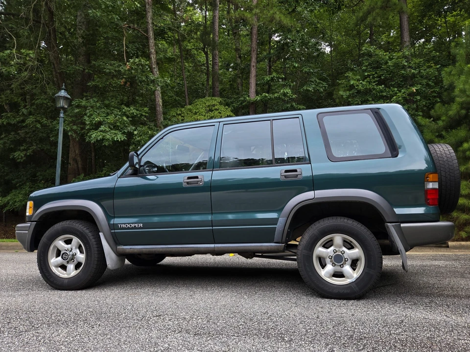 1995 Isuzu Trooper - Image 22 of 31