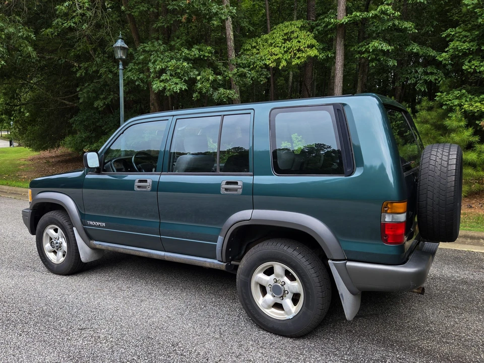 1995 Isuzu Trooper - Image 25 of 31