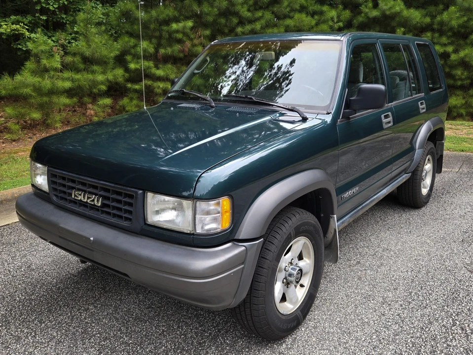 1995 Isuzu Trooper - Image 5 of 31