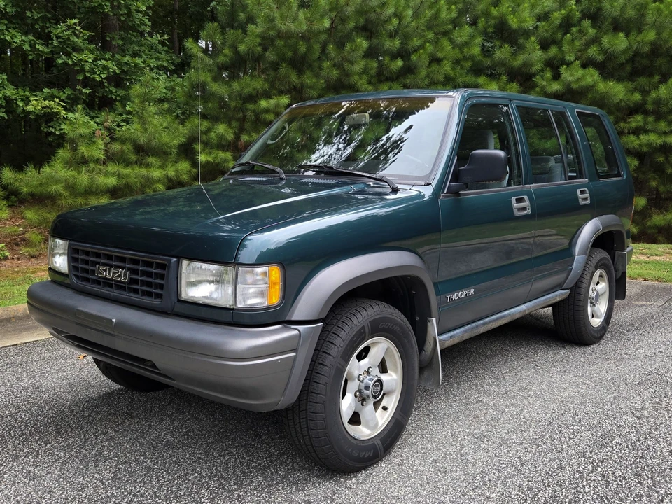 1995 Isuzu Trooper - Image 7 of 31