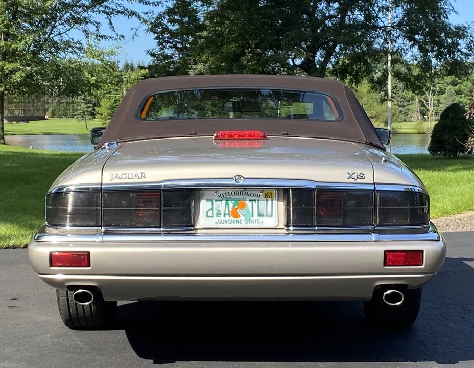 1995 Jaguar XJS Convertible - Image 5 of 24