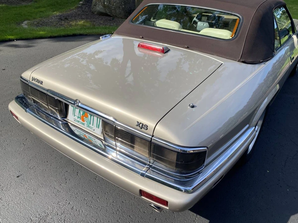 1995 Jaguar XJS Convertible - Image 13 of 24