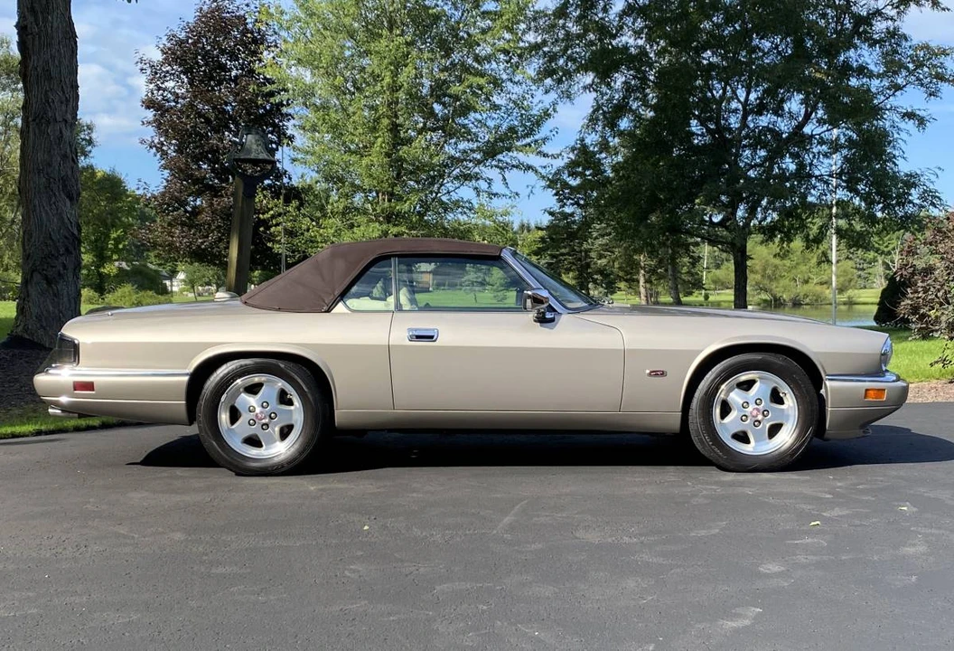1995 Jaguar XJS Convertible - Image 8 of 24