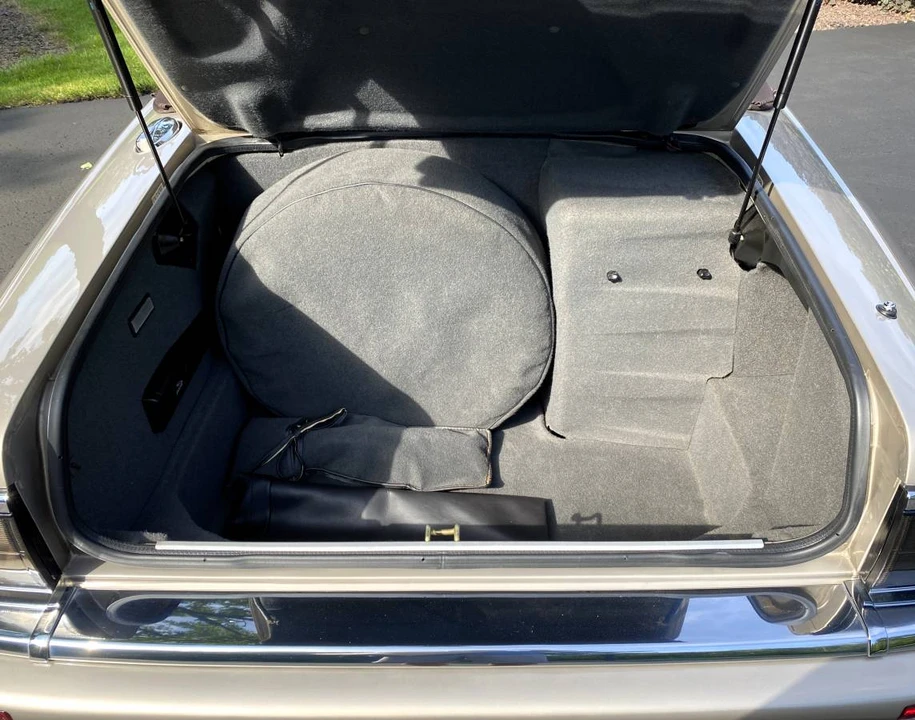 1995 Jaguar XJS Convertible - Image 23 of 24