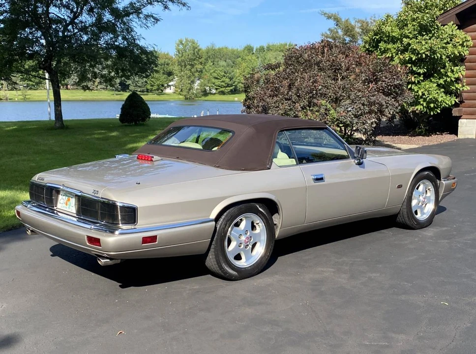 1995 Jaguar XJS Convertible - Image 6 of 24