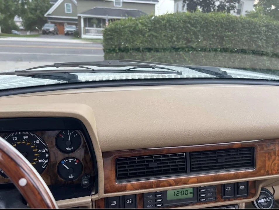 1995 Jaguar XJS Convertible - Image 9 of 17