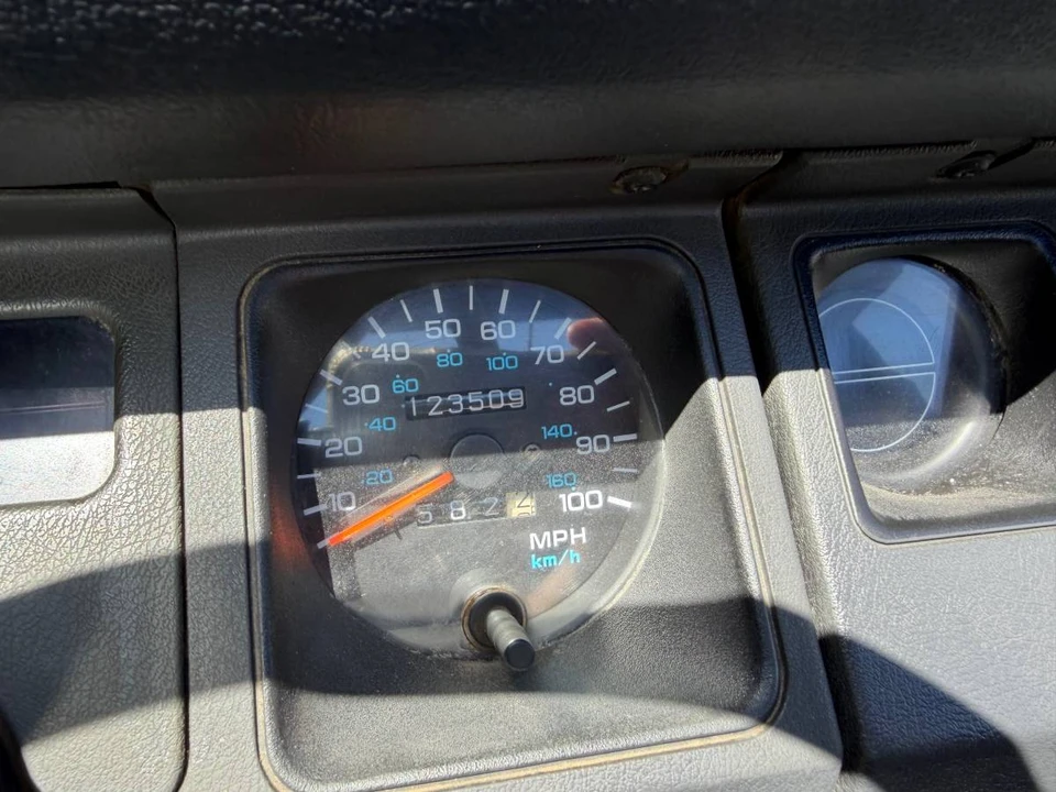 1995 Jeep YJ Wrangler - Image 15 of 17
