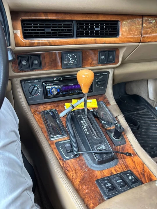 1995 Jaguar XJS Convertible - Image 2 of 10