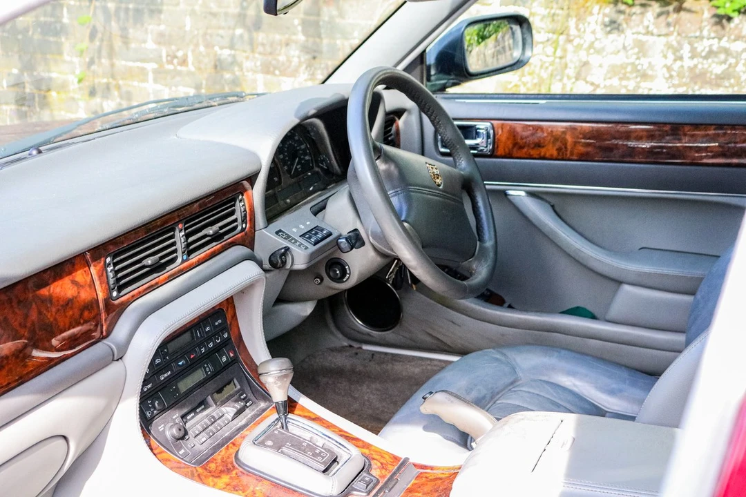 1995 Jaguar X300 XJ - Image 11 of 30