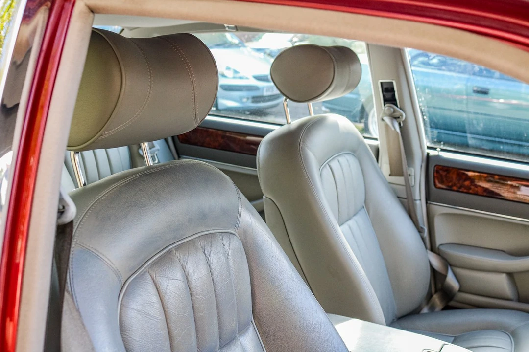 1995 Jaguar X300 XJ - Image 25 of 30