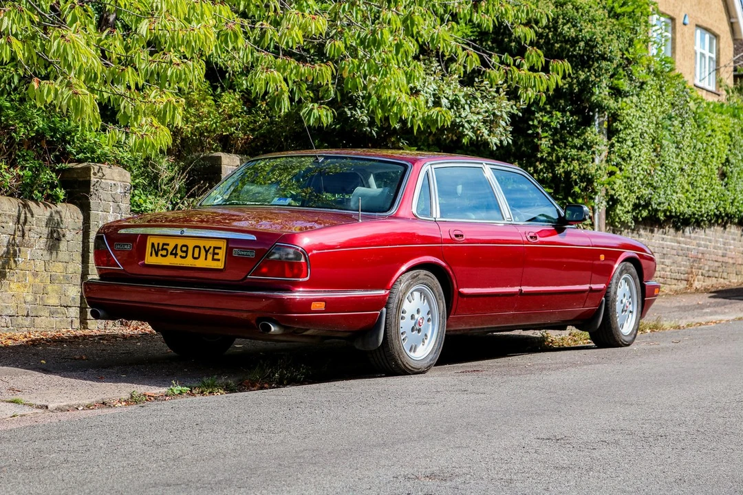 1995 Jaguar X300 XJ - Image 6 of 30