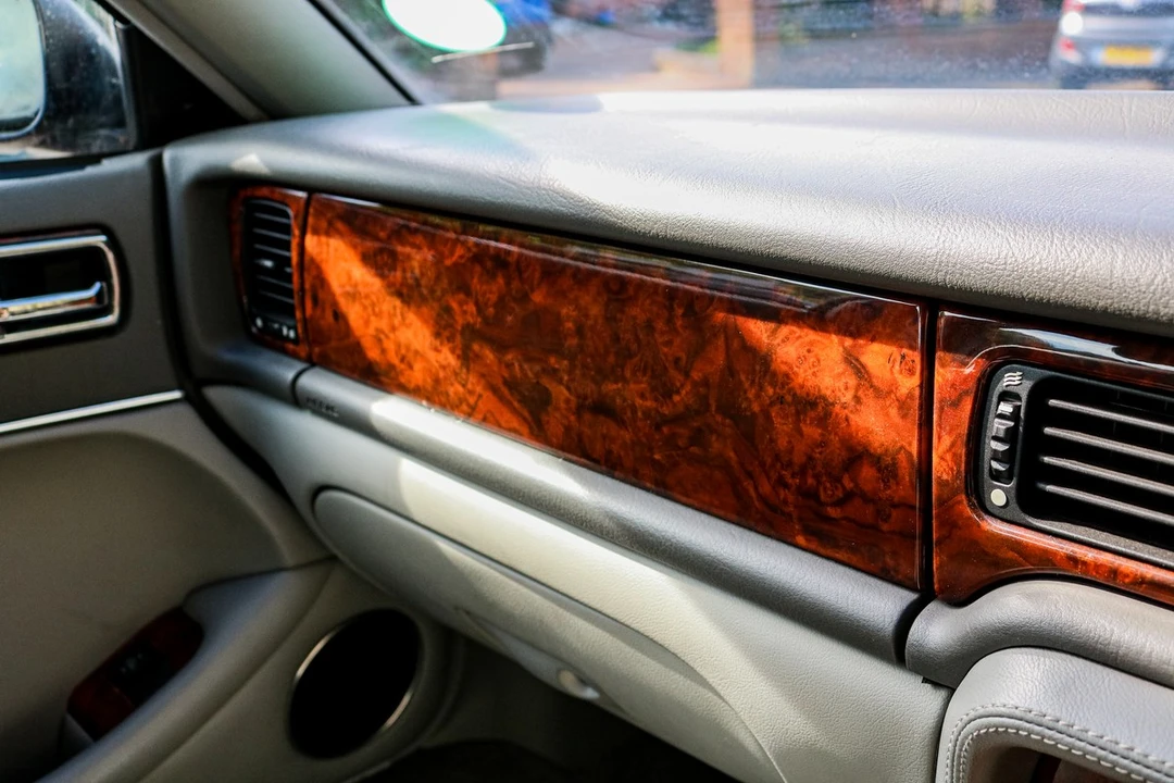 1995 Jaguar X300 XJ - Image 22 of 30