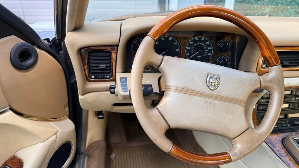 1995 Jaguar X300 XJ - Image 7 of 16