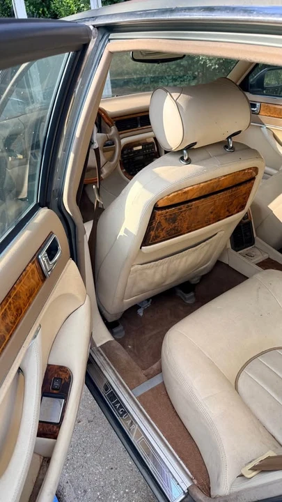 1995 Jaguar X300 XJ - Image 8 of 16