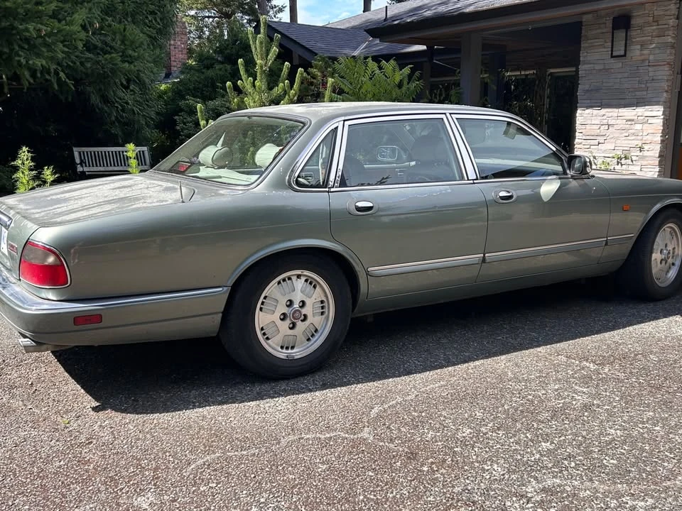 1995 Jaguar X300 XJ - Image 2 of 2