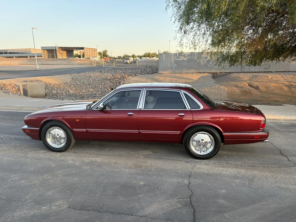1995 Jaguar X300 XJ - Image 27 of 31