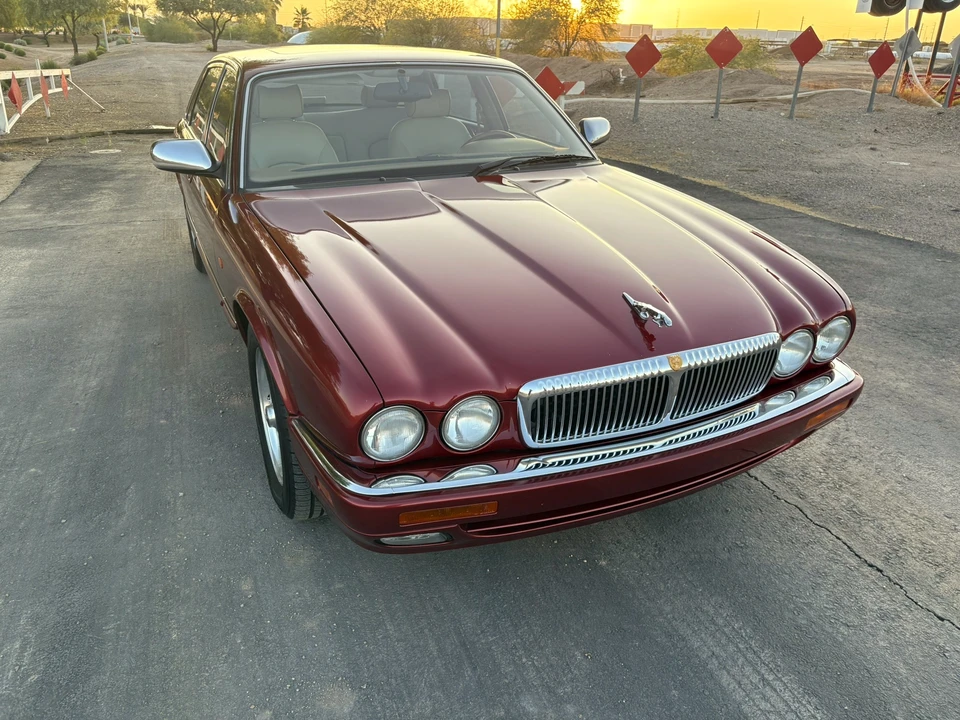 1995 Jaguar X300 XJ - Image 9 of 31