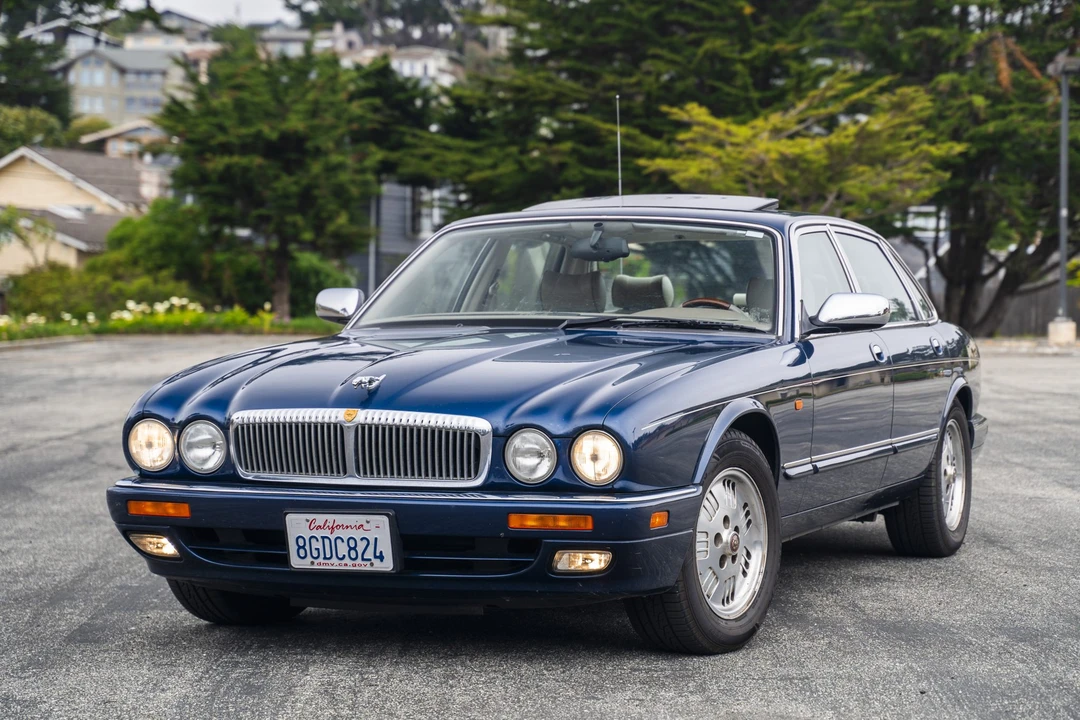 1995 Jaguar X300 XJ - Image 12 of 31
