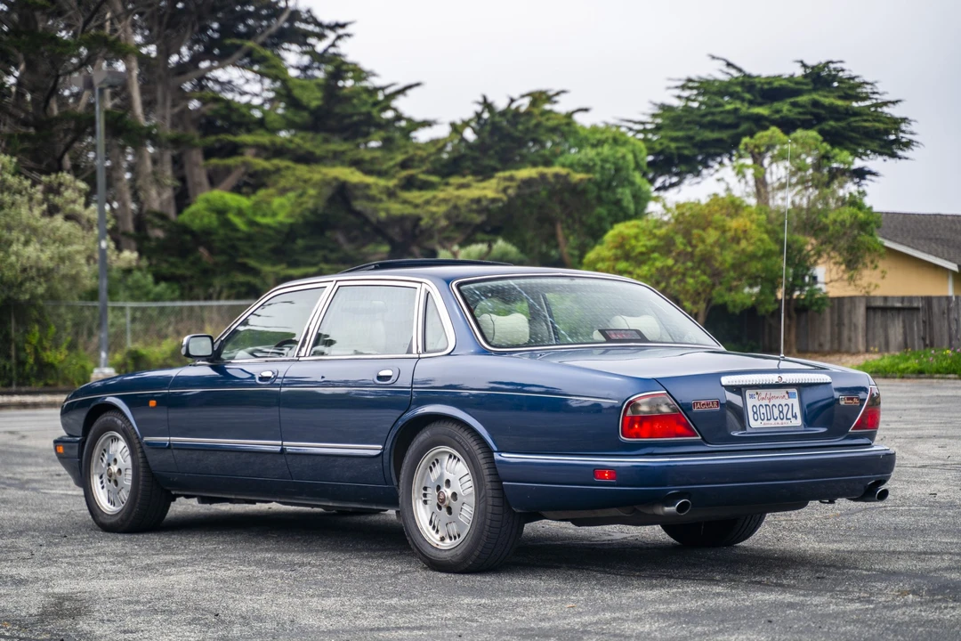 1995 Jaguar X300 XJ - Image 9 of 31