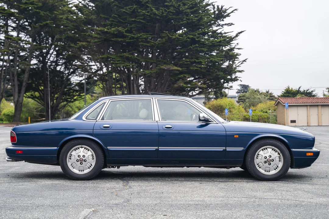 1995 Jaguar X300 XJ - Image 6 of 31