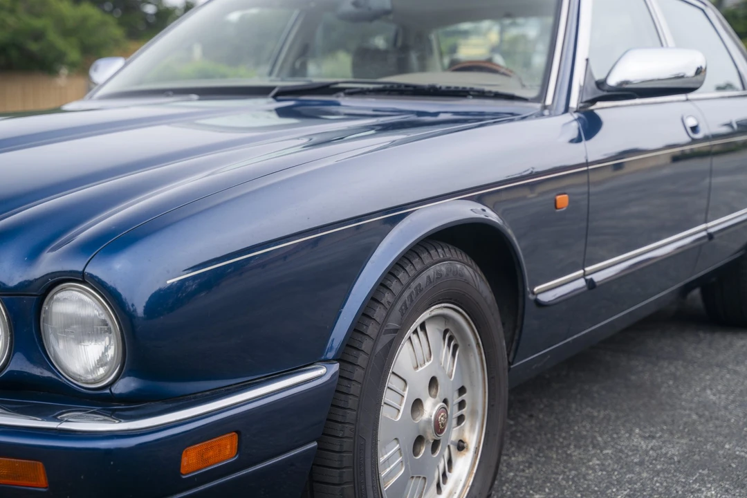 1995 Jaguar X300 XJ - Image 15 of 31