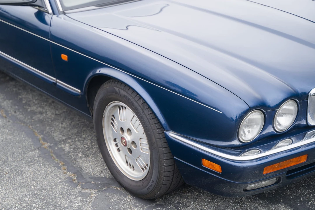 1995 Jaguar X300 XJ - Image 23 of 31