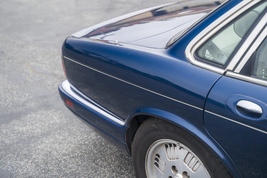 1995 Jaguar X300 XJ - Image 19 of 31