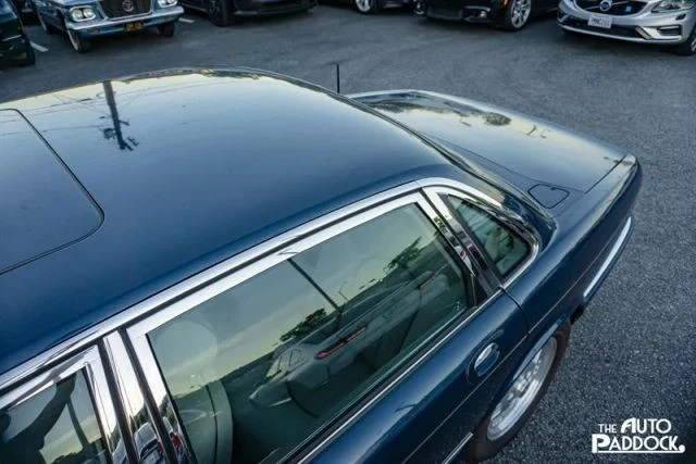 1995 Jaguar X300 XJ - Image 9 of 21