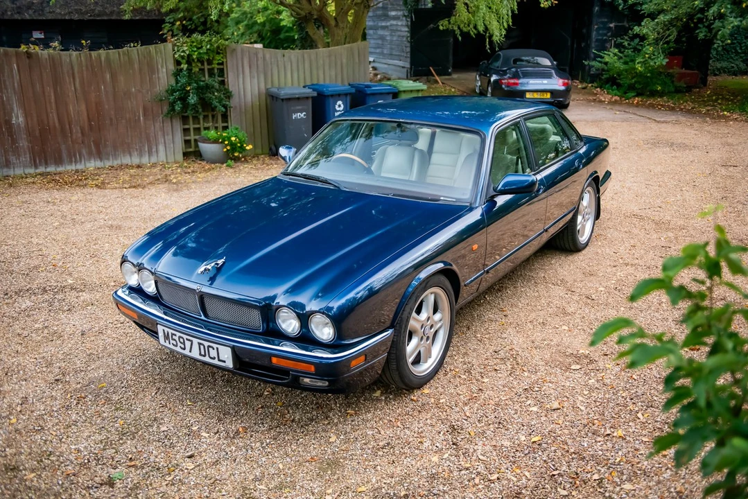 1995 Jaguar X306 XJR - Image 5 of 30