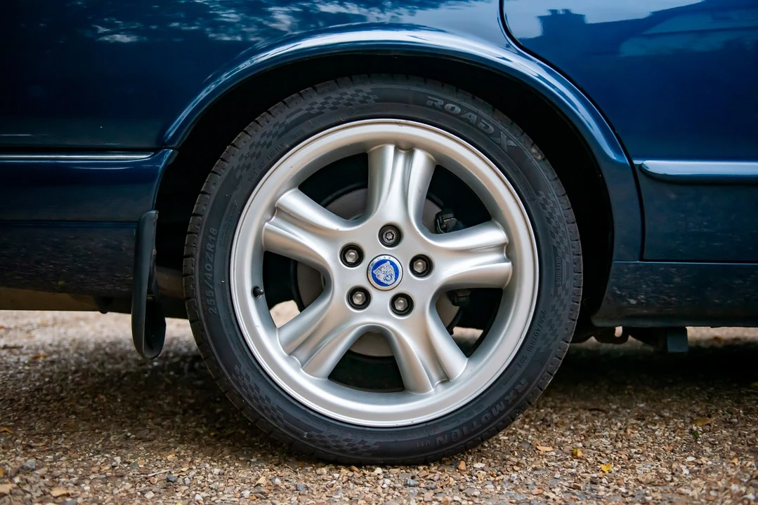 1995 Jaguar X306 XJR - Image 20 of 30