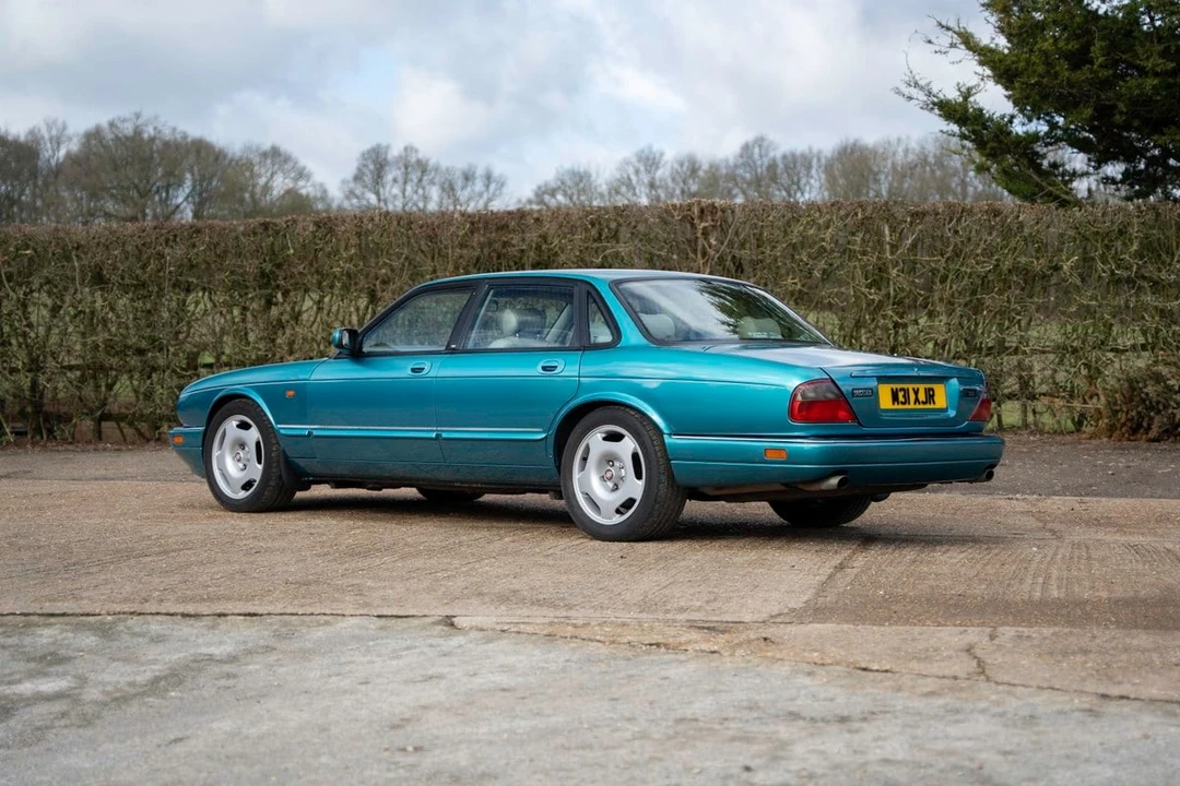 1995 Jaguar X306 XJR - Image 5 of 30