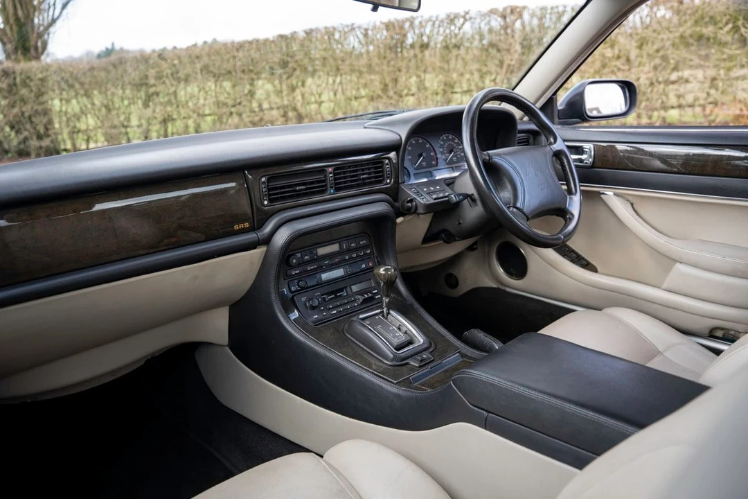 1995 Jaguar X306 XJR - Image 23 of 30