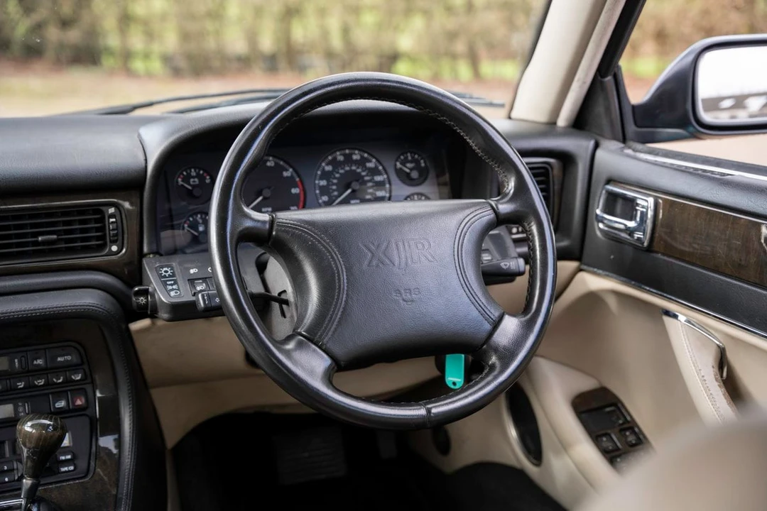 1995 Jaguar X306 XJR - Image 26 of 30