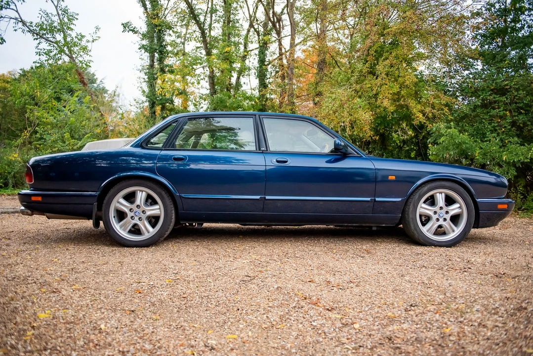 1995 Jaguar X306 XJR - Image 14 of 30