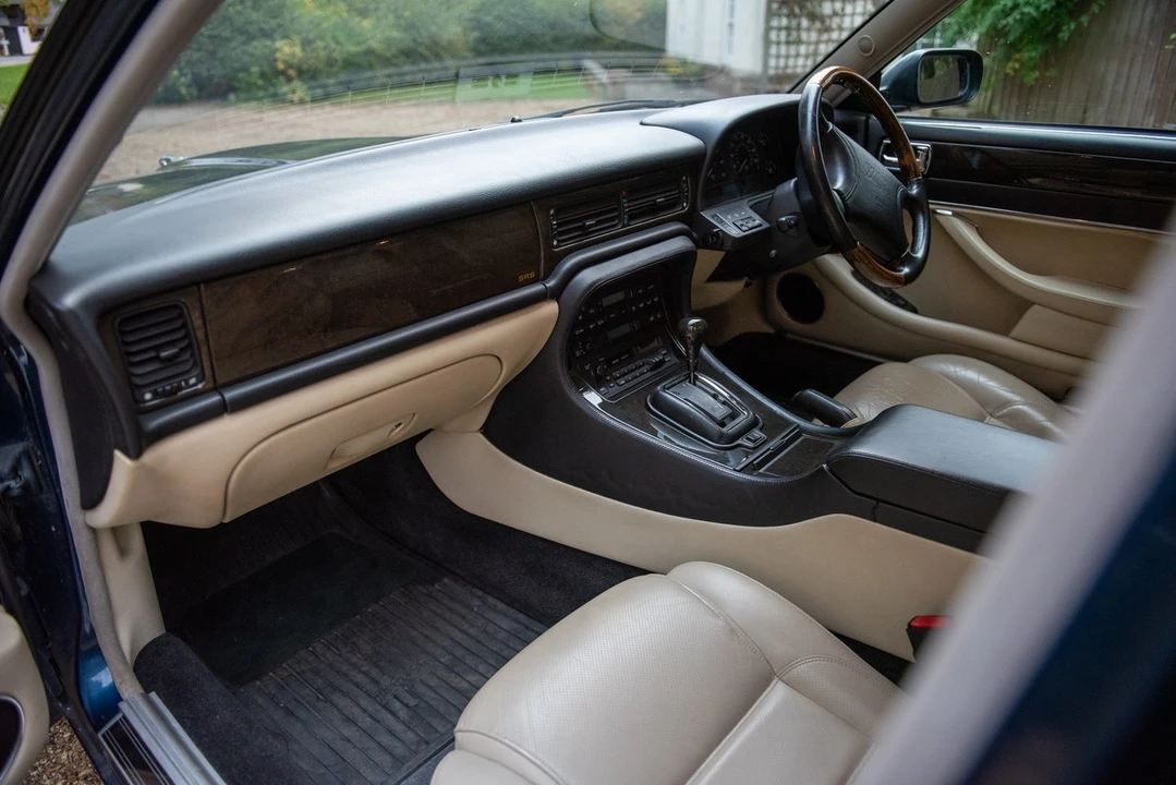 1995 Jaguar X306 XJR - Image 27 of 30