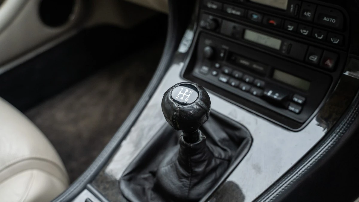 1995 Jaguar X306 XJR - Image 27 of 30