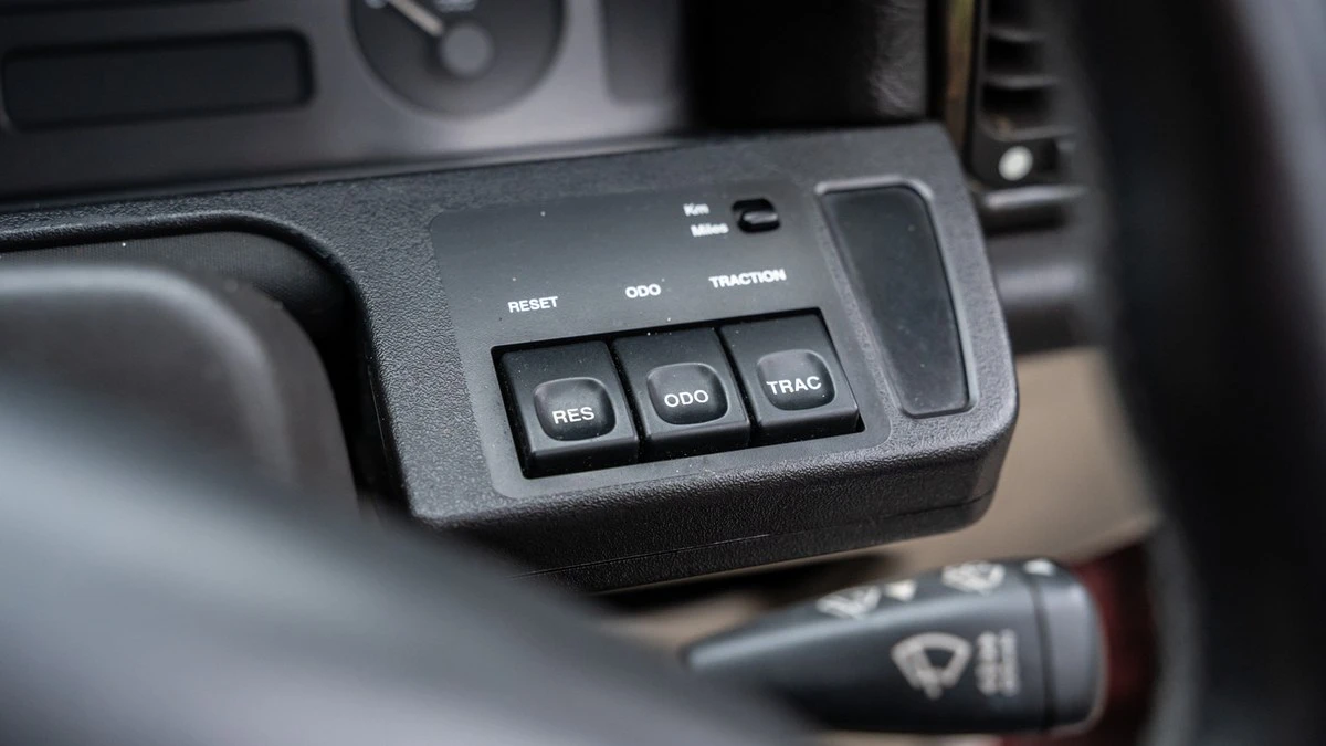 1995 Jaguar X306 XJR - Image 23 of 30