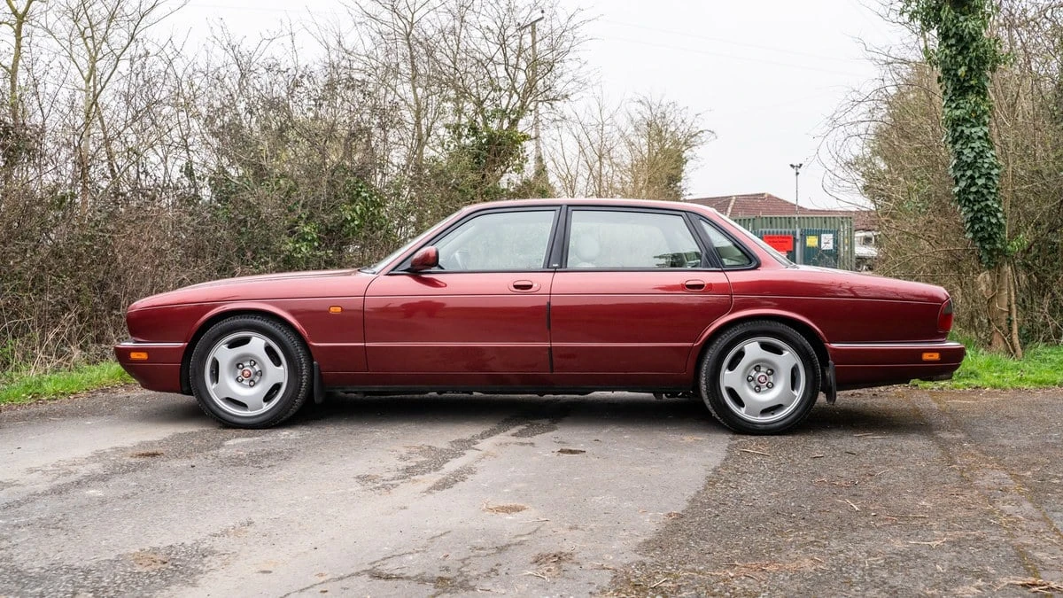 1995 Jaguar X306 XJR - Image 2 of 30